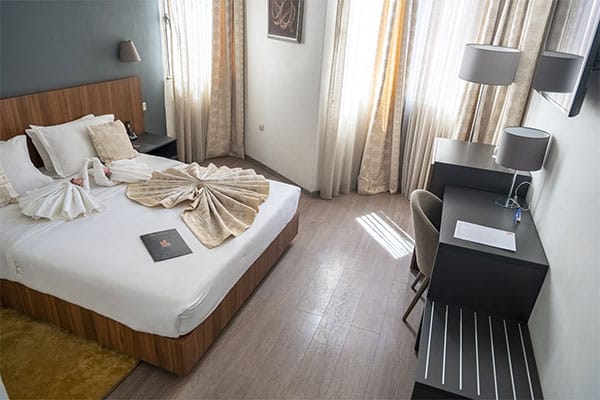 photo chambre Hôtel Nina centre ville Dakar